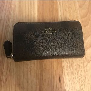 Coach wallet